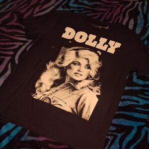 Dolly Graphic Tee - Black - Vintage Style Women’s Short Sleeve